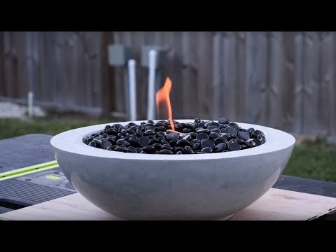 ¿Puedo construir mi propia hoguera o chimenea de exterior?